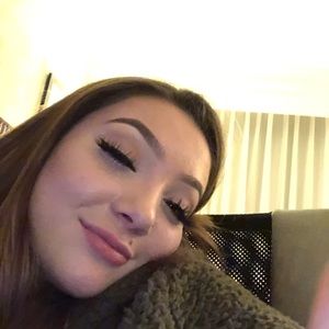 Meet your Posher, Ciana